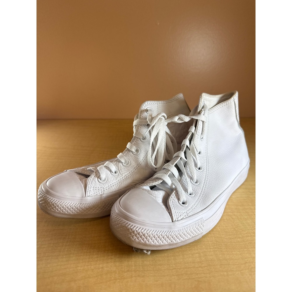 Converse Chuck Taylor All Star High Top White Leather Sneakers‎ 1T406 Mens 5.5